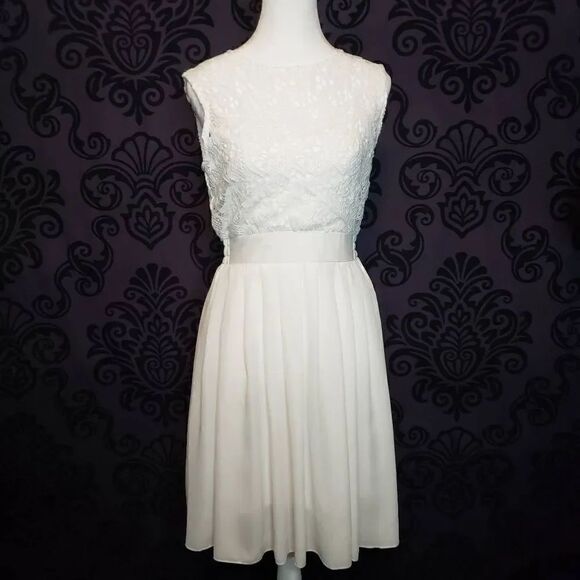 Zanzea Dresses & Skirts - Zanzea Collection Womens White Sleeves Lace Bodice Sheer Skirt Dress Size 4